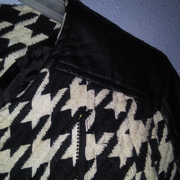 Yoki Houndstooth Faux Leather Accent Moto Small - Picture 14 of 15